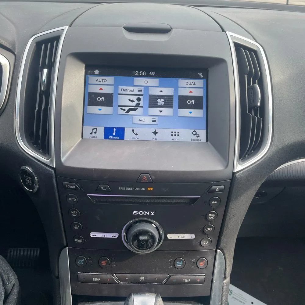 Used 2016 Ford Edge Titanium w/ Equipment Group 302A AWD/4WD image 28