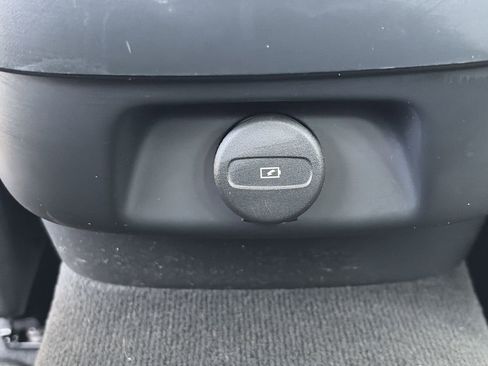 Used 2024 Volvo S60 B5 Core image 27