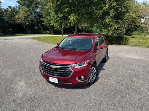 Used 2019 Chevrolet Traverse Premier w/ LPO, Floor Liner Package AWD/4WD image 28