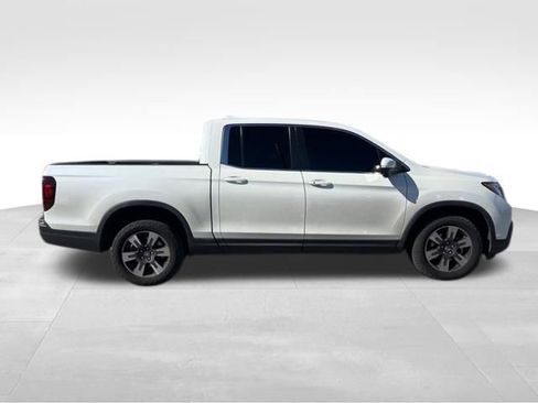 Used 2017 Honda Ridgeline RTL-T image 4