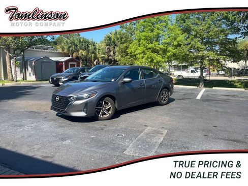 Used 2024 Nissan Sentra SV FWD image 1