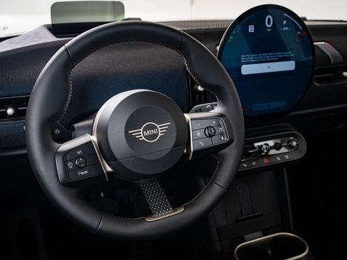 Certified 2025 MINI Cooper 2-Door Hardtop image 4