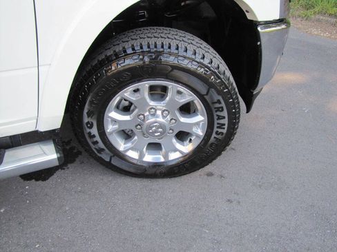 Used 2022 RAM 2500 Laramie AWD/4WD image 24