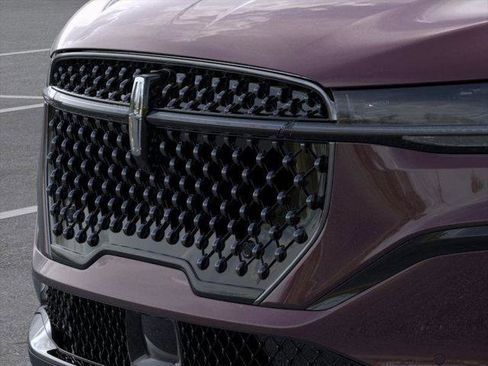 New 2025 Lincoln Nautilus Premier w/ Jet Appearance Package image 17