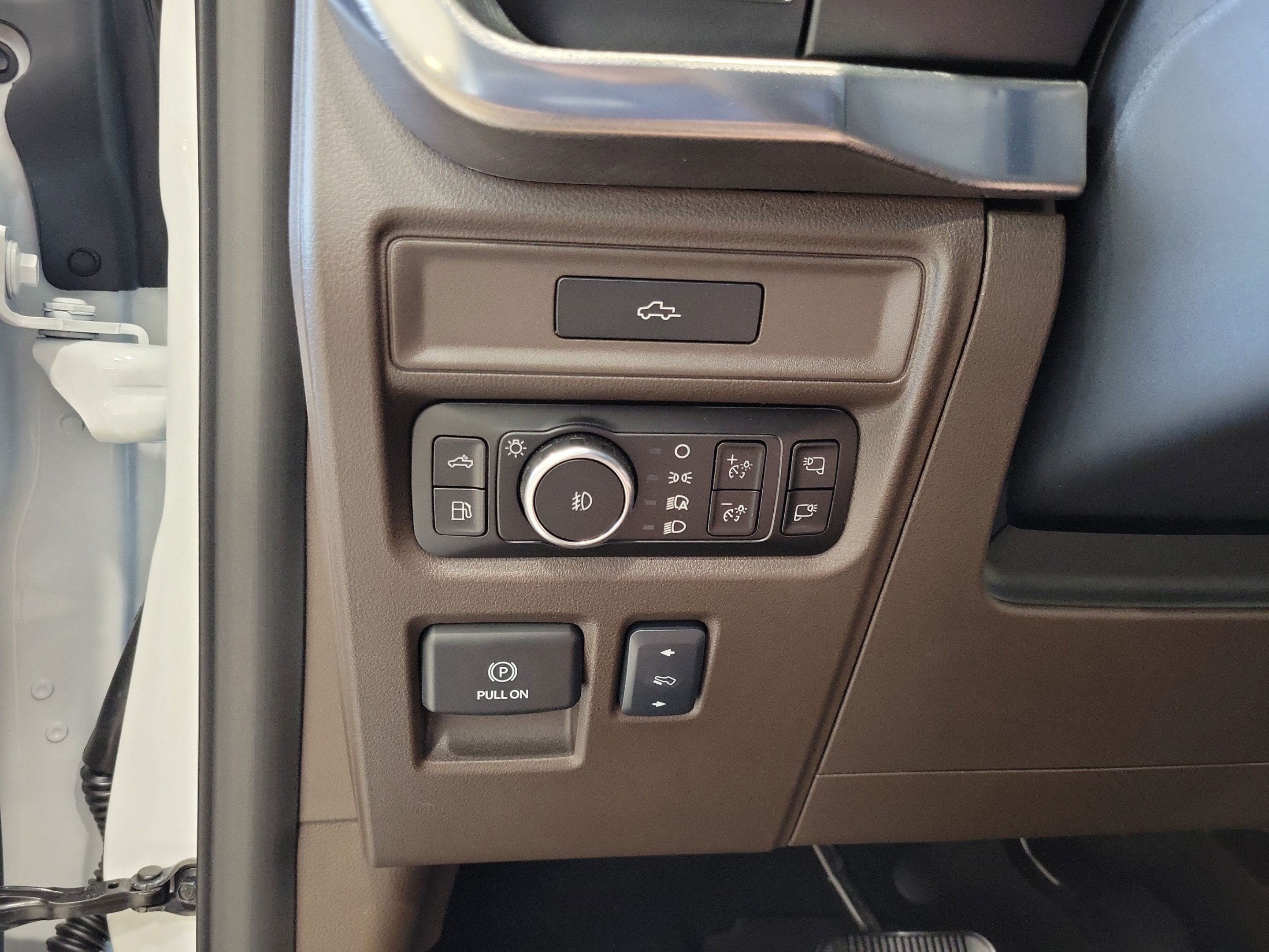 New 2026 Ford F150 King Ranch w/ Equipment Group 601A High AWD/4WD image 18