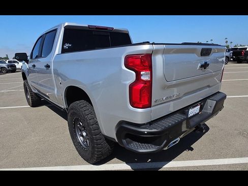 Used 2022 Chevrolet Silverado 1500 LT Trail Boss w/ LT Trail Boss Premium Package AWD/4WD image 7