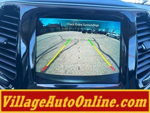 Used 2019 Jeep Cherokee Limited w/ Trailer Tow Group AWD/4WD image 24
