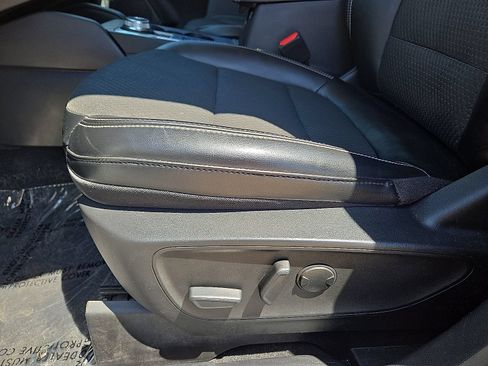 Used 2023 Ford Escape SE FWD image 24