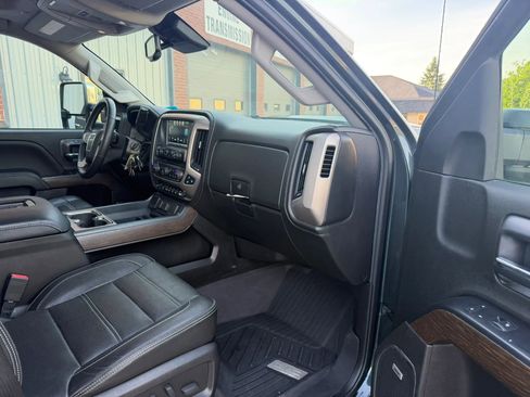 Used 2018 GMC Sierra 3500 Denali w/ Duramax Plus Package AWD/4WD image 16