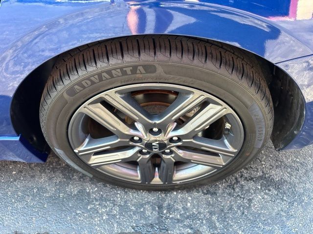 Used 2021 Kia Forte GT-Line w/ GT-Line Premium Package FWD image 27