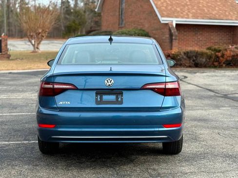 Used 2021 Volkswagen Jetta SE image 5