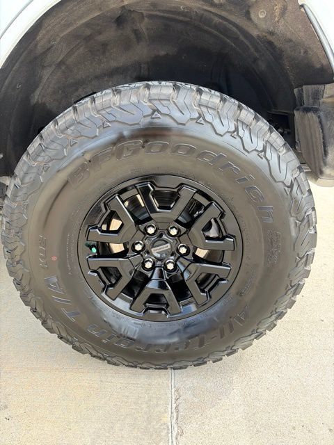 Used 2025 Ford Bronco Raptor AWD/4WD image 18