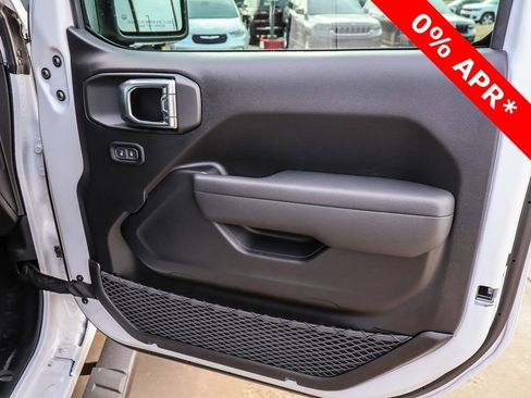 New 2026 Jeep Gladiator Sport image 18