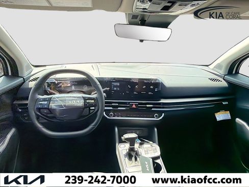 New 2026 Kia Sportage EX FWD image 16