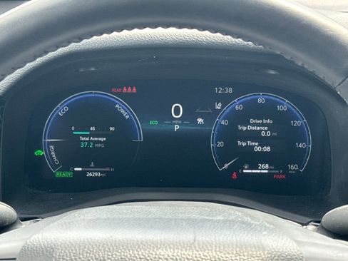 Used 2025 Toyota Camry XLE AWD/4WD image 15