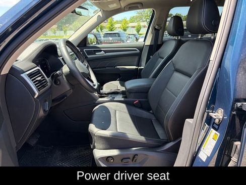 Used 2023 Volkswagen Atlas SE w/ Panoramic Sunroof Package FWD image 13