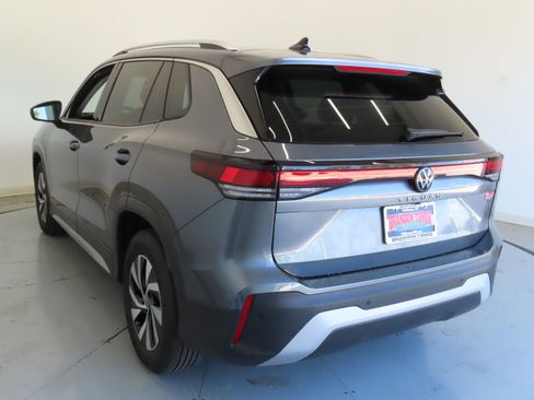 New 2025 Volkswagen Tiguan S image 7