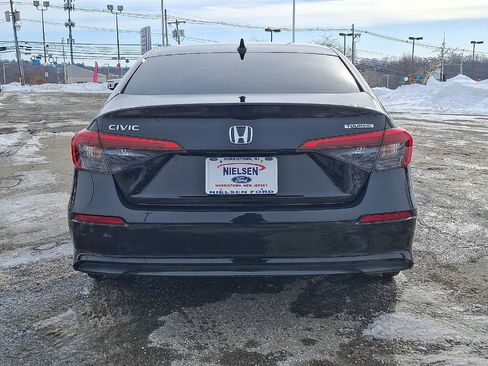 Used 2023 Honda Civic Touring image 23