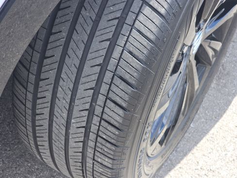 Used 2025 Buick Envista Sport Touring FWD image 13