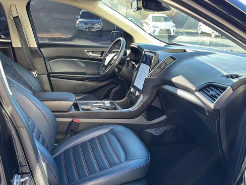 Used 2022 Ford Edge SEL w/ Sport Appearance Package image 10