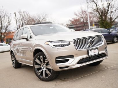 New 2025 Volvo XC90 T8 Plus w/ Protection Package Premier