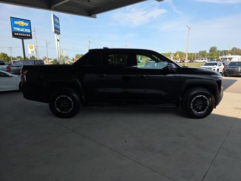 New 2026 Chevrolet Silverado EV Trail Boss image 5