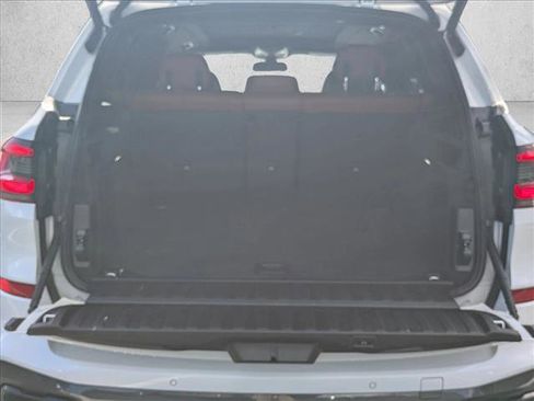 Used 2022 BMW X5 sDrive40i w/ M Sport Package RWD image 6