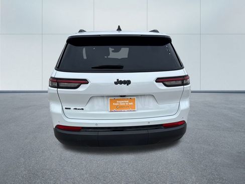 Certified 2023 Jeep Grand Cherokee L Laredo image 5