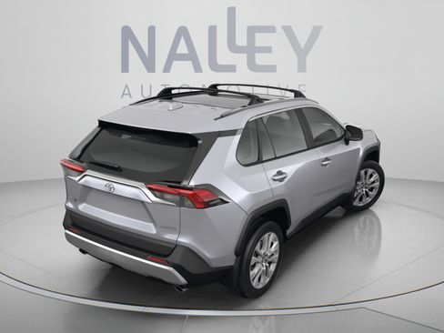 Used 2023 Toyota RAV4 LE FWD image 8