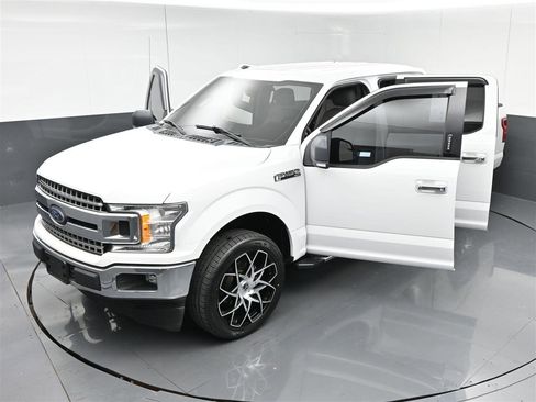 Used 2018 Ford F150 XLT w/ Equipment Group 302A Luxury RWD image 39