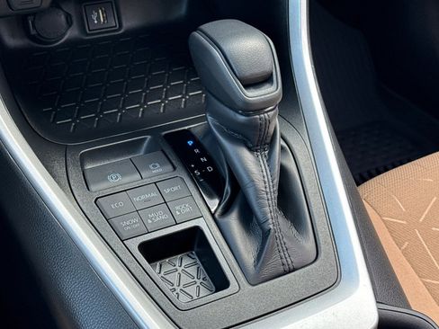 New 2025 Toyota RAV4 XLE image 17