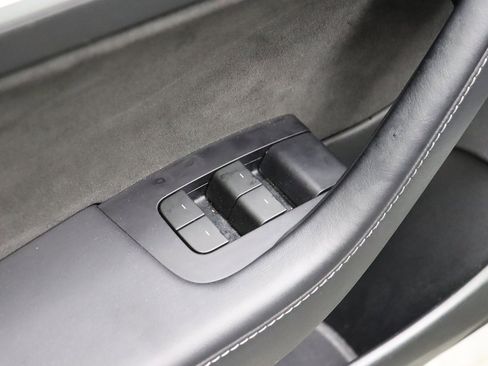 Used 2023 Tesla Model 3 Standard Range RWD image 9