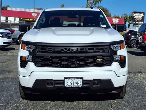 Used 2026 Chevrolet Silverado 1500 Custom image 2