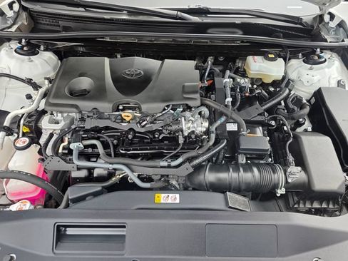 Used 2022 Toyota Camry XSE FWD image 29