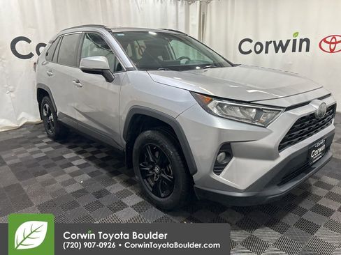 Used 2019 Toyota RAV4 XLE AWD/4WD image 1