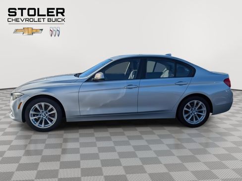 Used 2017 BMW 320i Sedan image 2