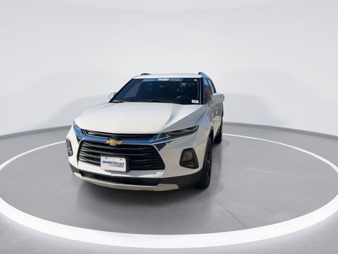 Certified 2022 Chevrolet Blazer LT image 3