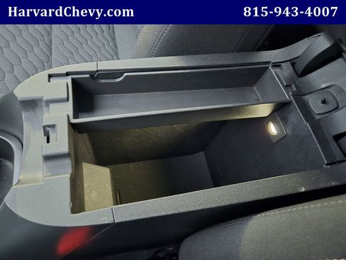 Used 2021 Chevrolet Equinox LT image 12