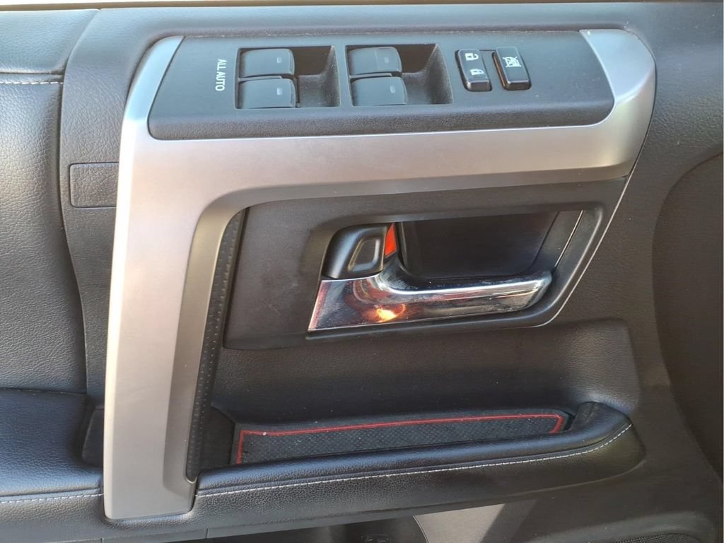 Used 2019 Toyota 4Runner SR5 Premium AWD/4WD image 11