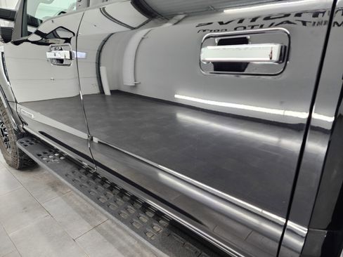 Used 2022 Ford F250 Lariat w/ Tremor Off-Road Package image 37