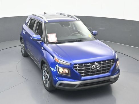 Used 2022 Hyundai Venue SEL FWD image 47