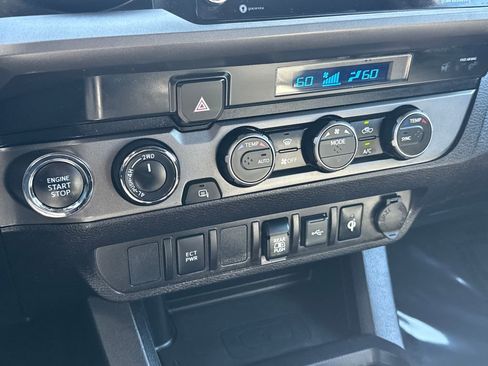 Used 2021 Toyota Tacoma TRD Sport image 25