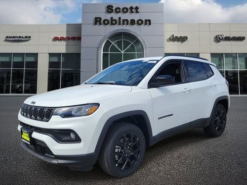 New 2026 Jeep Compass Latitude image 2