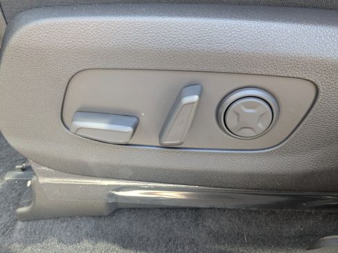 New 2026 Kia Carnival SX FWD image 27