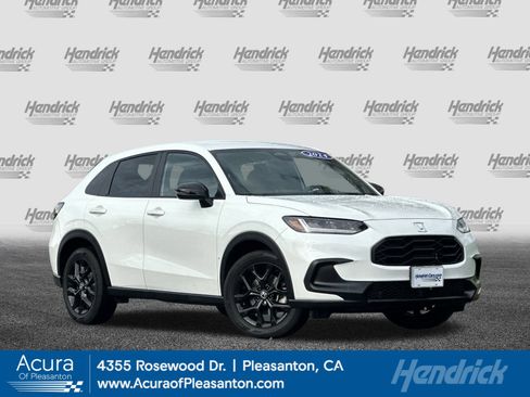 Used 2024 Honda HR-V Sport image 1