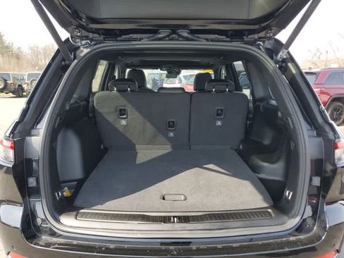 New 2026 Jeep Grand Cherokee Altitude AWD/4WD image 10