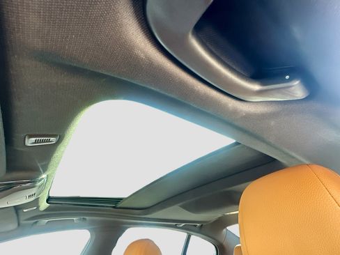 Used 2023 BMW 540i w/ Premium Package image 20