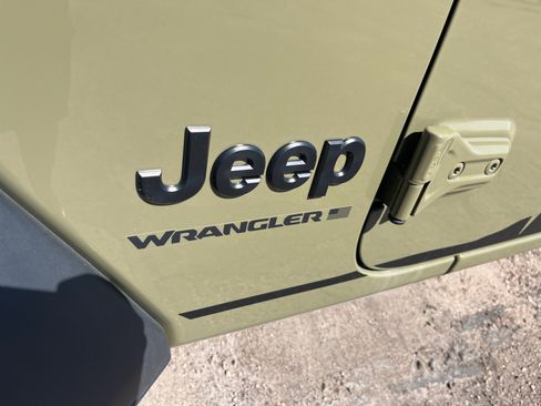 New 2025 Jeep Wrangler Sport S image 24