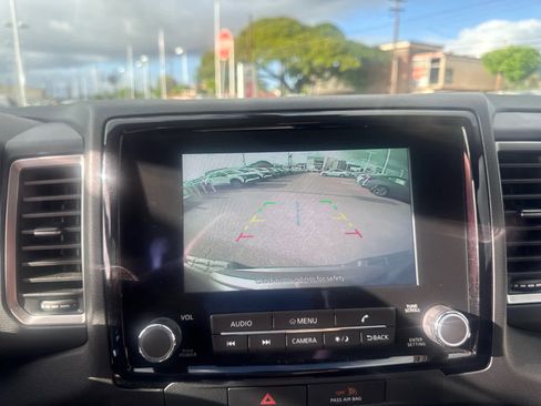 Certified 2023 Nissan Frontier SV w/ Technology Package image 7