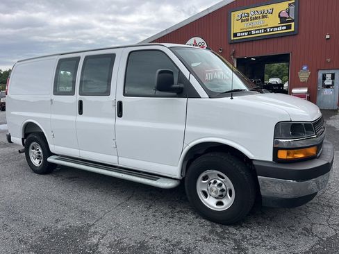 Used 2025 Chevrolet Express 2500 w/ Driver Convenience Package RWD image 1
